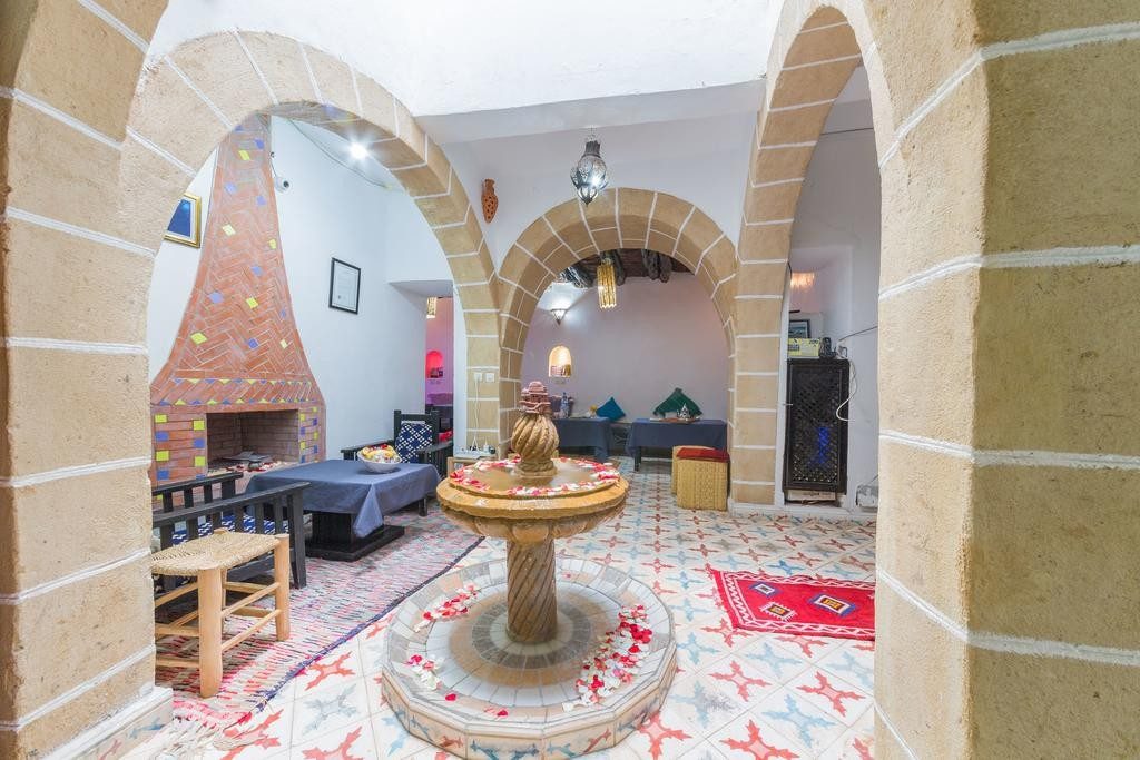 A day in a NaneaKite camp: from riad breakfast to the last session